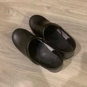 DANSKO Nursing Clogs